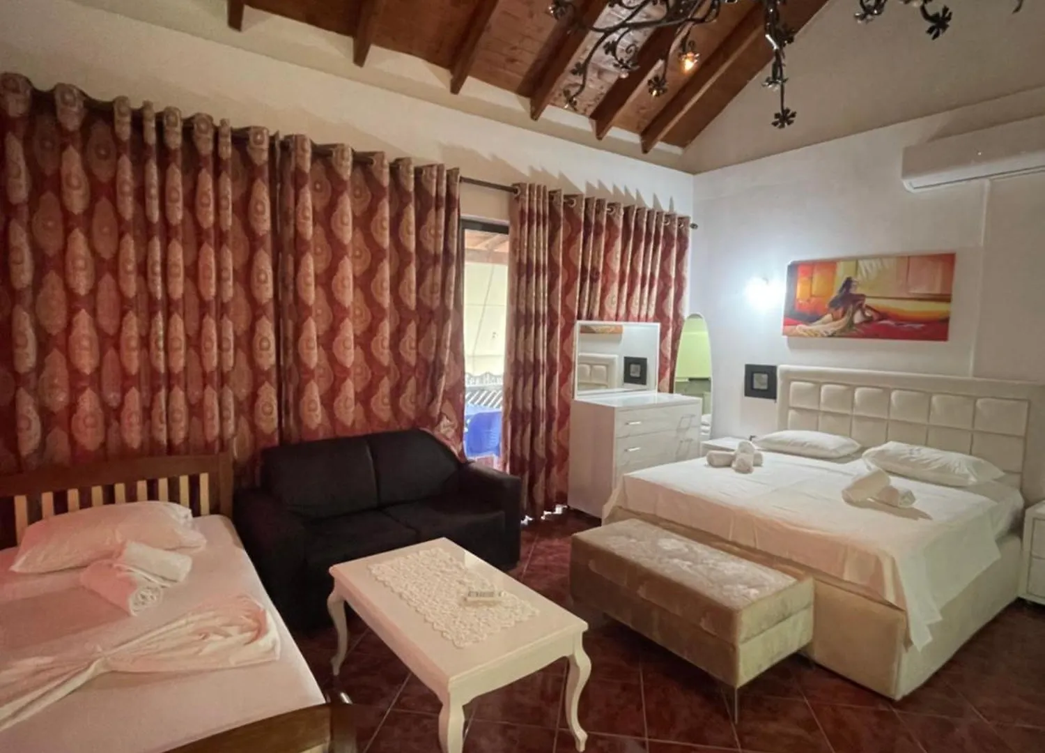 Cozy Apartment Sarande