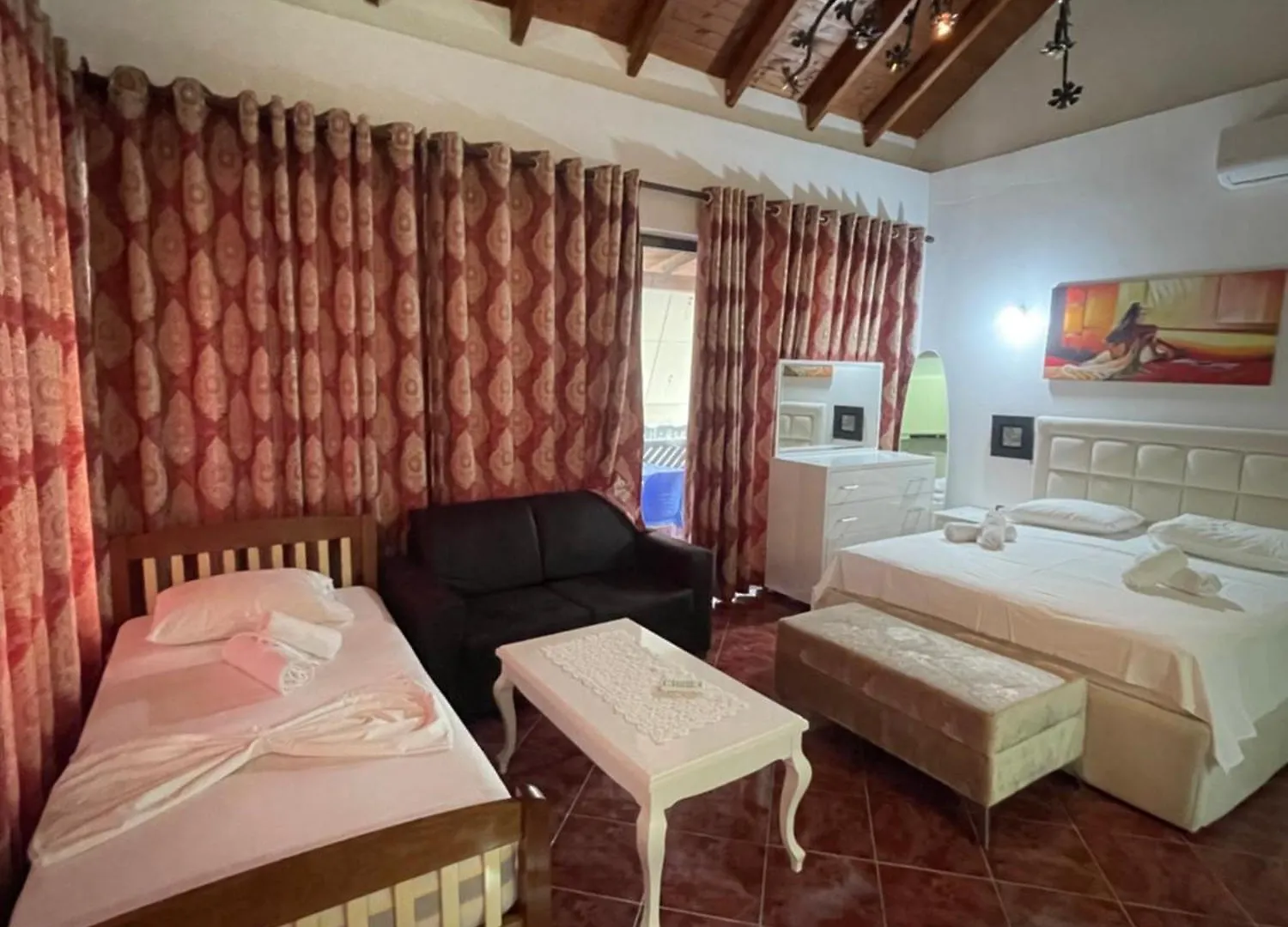 Cozy Apartment Sarande